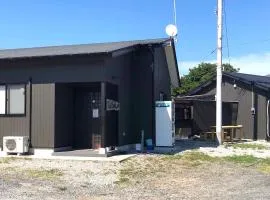 民泊 Lokahi海まで徒歩約2分の好立地 敷地内に居酒屋あります