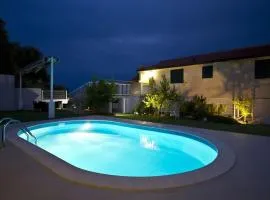 Villa Miho - with pool