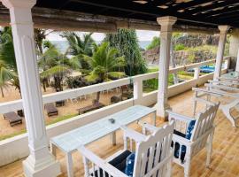 图托布拉别墅，位于阿洪加拉的海滩短租房