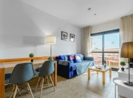 Apartamento junto a la playa 4p piscina y parking