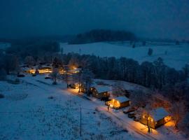 Osada Pstrąga，位于斯托尼拉斯奇的木屋