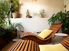 Soho #1 Luxurious apartment in Saint Nicolas，位于阿基欧斯尼古拉斯的海滩酒店