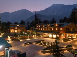 Radisson Golf Resort Pahalgam，位于帕哈尔加姆的高尔夫酒店