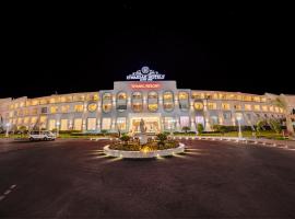 Titanic Aqua Park Resort - Families and Couples only，位于赫尔格达赫尔格达沙城附近的酒店