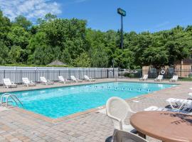 Quality Inn Ledgewood - Dover，位于Ledgewood的酒店