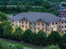 Brookstone Lodge near Biltmore Village, Ascend Hotel Collection，位于阿什维尔阿什维尔区域机场 - AVL附近的酒店