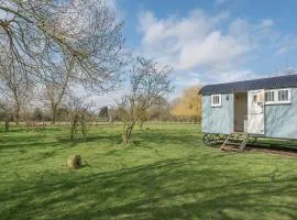 Sage Shepherds Hut Boundary Farm, Framlingham