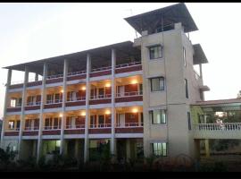 Hotel Sea Lord, Dapoli，位于达博利的酒店