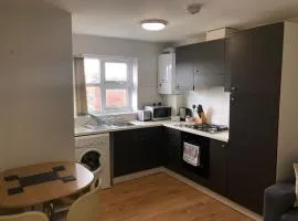 2nd Floor Town Centre Apt with FREE Parking