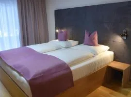 雷蒙娜旅馆