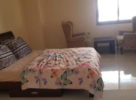 Furnished room in the city of Al ain. Abu Dhabi，位于Al 'Ayn的酒店