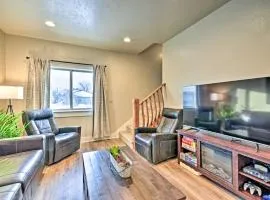 Modern Red Lodge Cabin - Walk to Broadway Ave
