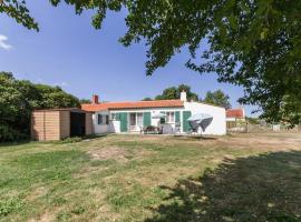 Gîte au Calme avec Jardin, Proche Plages, 2 Chambres, Vélos et Randonnées à Machecoul - FR-1-306-805，位于马什库勒的酒店