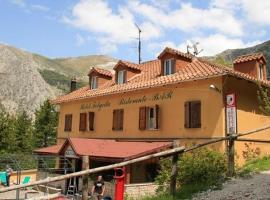 Hotel Felycita，位于Frontignano di Ussita的酒店