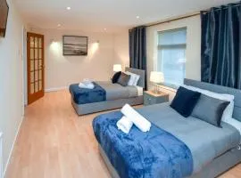 Silicon Court -Milton Keynes -4 bedroom Sleeps 7