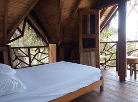 Nunkai Eco-Hostal La Punta，位于蒙塔尼塔的酒店