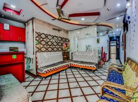 AIRPORT SKY INN HOMESTAY，位于斋浦尔的酒店