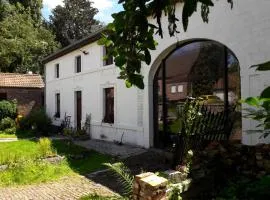 La cave au chat'pitre / l'étable