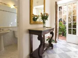 Alghero Palazzo Albis in pieno centro per 8 persone