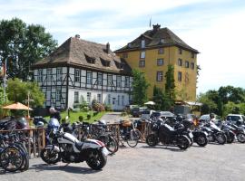 Tonenburg，位于赫克斯特的酒店