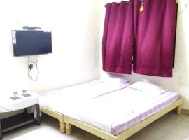 Auroma guest house，位于Nedumbalam的酒店