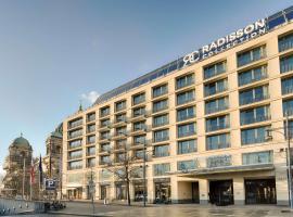 Radisson Collection Hotel, Berlin，位于柏林伊斯特嘎根公园附近的酒店