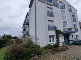 InTeck Hotel，位于Dettingen unter Teck的旅馆