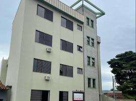 Hotel Candidez，位于皮乌米的酒店