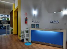 Gema Hotel & Spa，位于里瓦达维亚海军准将城的酒店
