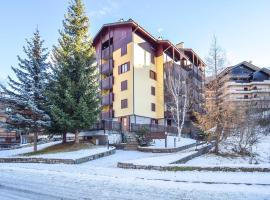 Amazing Apartment In Aprica With 2 Bedrooms And Wifi，位于阿帕里卡的公寓