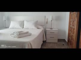 Room in Lodge - Betania Hotel-restaurant，位于巴尔德佩尼亚斯的酒店