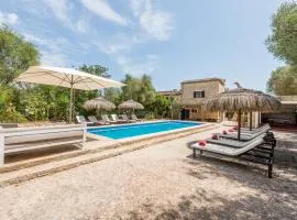 Finca Es Rafalot de Dalt by Mallorca House Rent