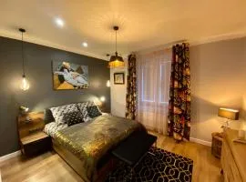 Apartament Golden Art