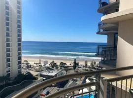 Unit 2 - Spectacular Sea Views in Surfers Paradise