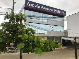 Luz de Aurora HOTEL，位于曼塔的酒店