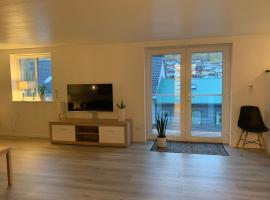 Spacious Apartment on N.P.Gøta 8a, Klaksvik，位于克拉克斯维克的公寓