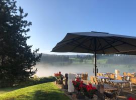 Domaine du Mont-Saint-Jean，位于莱鲁斯的酒店