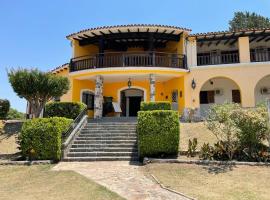 Complejo Turistico - Hotel Pinar serrano - Bialet Masse - Cordoba，位于比亚莱特马西的酒店