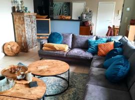 loft appartement met 3 slaapkamers en gratis parking，位于伊赫特赫姆的公寓