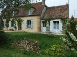 Le Saule Argenté，位于La Villeneuve-au-Châtelot的自助式住宿