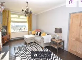 Charming 3 bedroom house with a warmth character