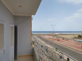 Qussier sea view apartment，位于库塞尔的海滩短租房