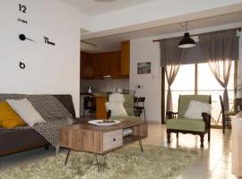 Guest Apartments，位于利马索尔Limassol Salt Lake附近的酒店