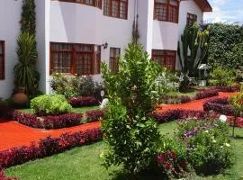 Hotel & Bungalows Villa Valencia