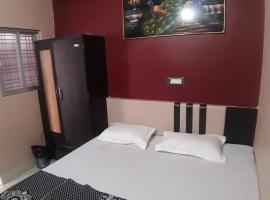 HOTEL SHARDA PALACE & RESTAURANT，位于Singrauli的酒店