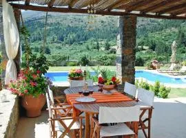 Home with Garden & Pool for All