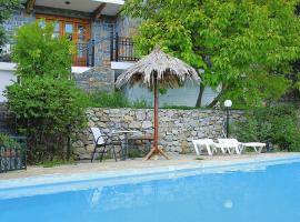 Holiday home in Prina near Agios Nikolaos，位于Prína的酒店