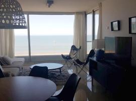 Apartamento con terraza propia - Se permite mascota - Edificio Lumiere，位于埃斯特角城的酒店