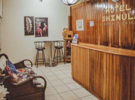 Hotel Shinula，位于韦韦特南戈的酒店