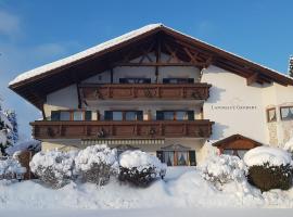 兰德豪斯格罗伯特酒店，位于塞格的酒店